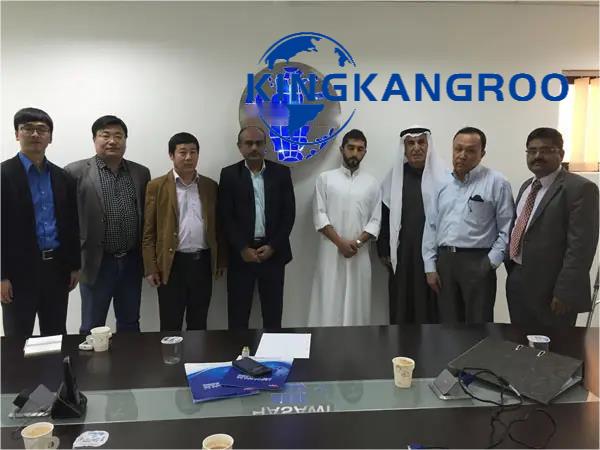 埃及客户来访后 下单了三台SCC600A-7履带吊